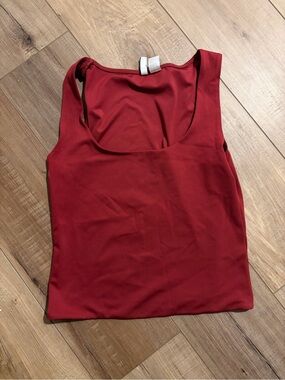 H&M Red Scoop Neck Tank Top